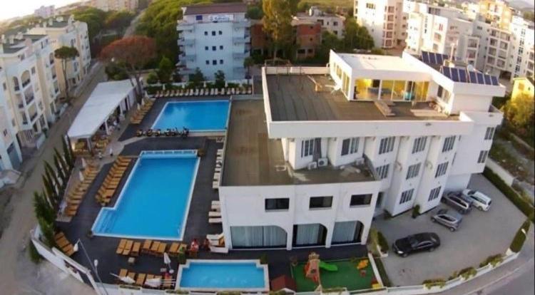 Sunborn Hotel Golem  Kültér fotó